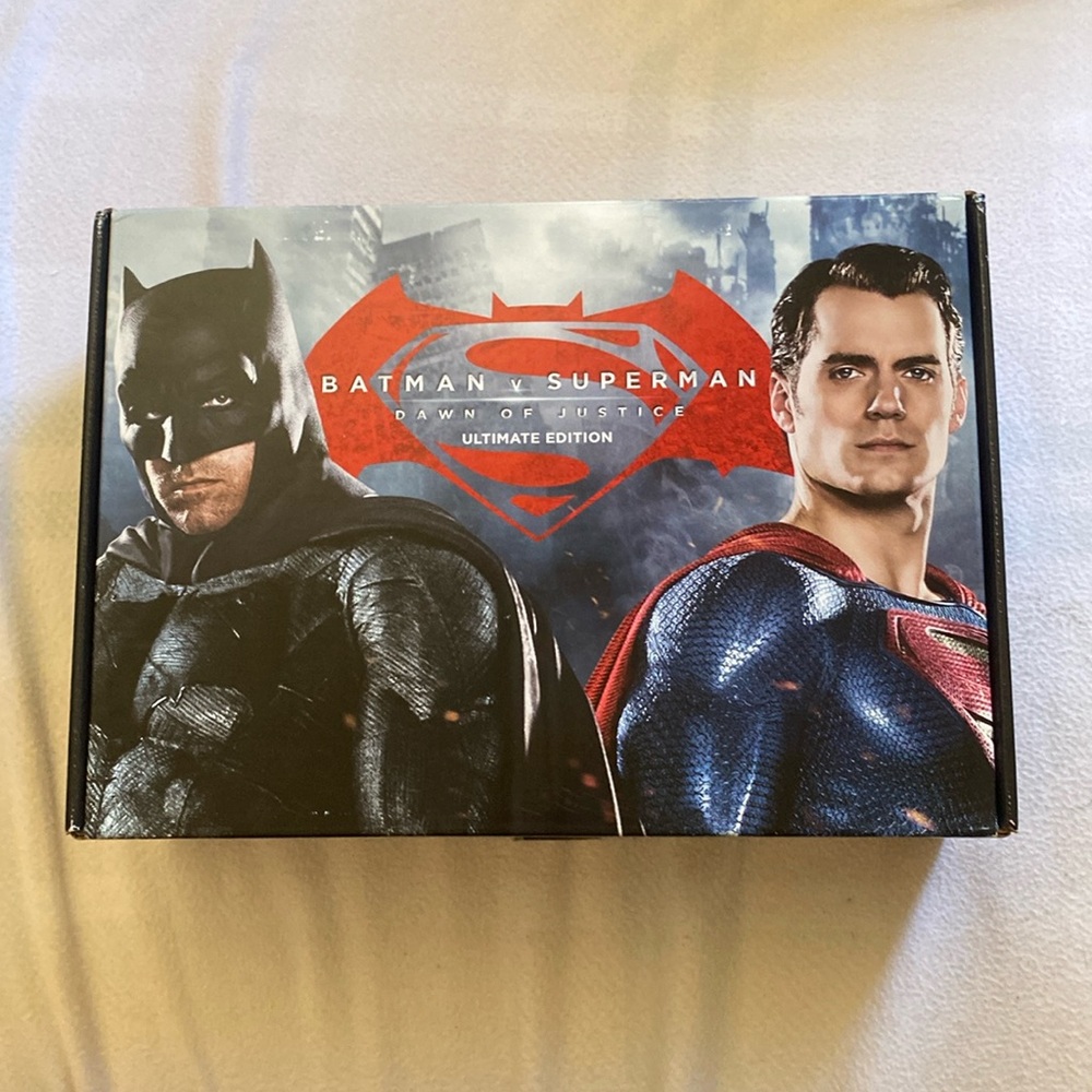 *make an offer!* BATMAN vs SUPERMAN DAWN OF JUSTICE Ultimate Edition Box Set